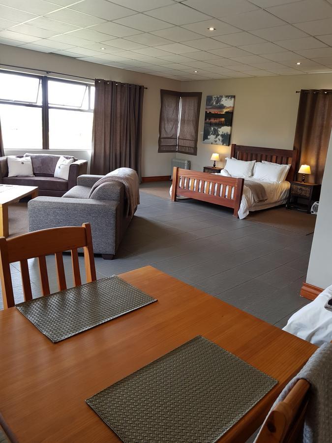 Stay@67 Apartments - Dullstroom Exteriér fotografie